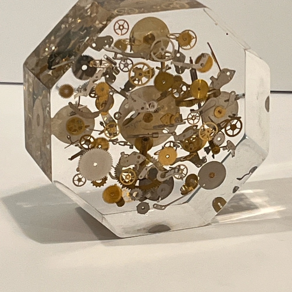 MCM Rare 1950s Lucite Exploding Watch Parts Sculpture Frozen Paperweight Octagon - Picture 8 of 15